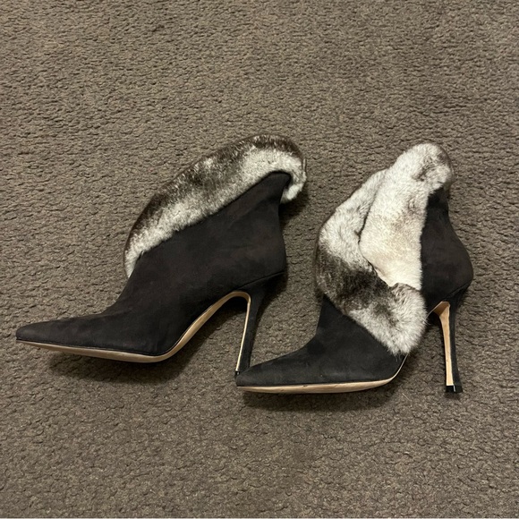 Manolo Blahnik Nestanu Suede Chinchilla Fur Heeled Booties - Picture 6 of 10